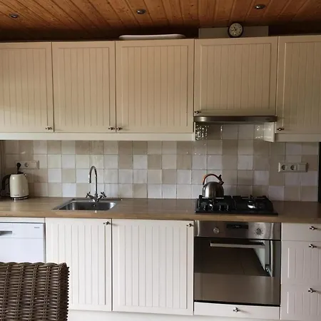 Holiday home Equipped Bungalow, 5 Persons Sint Maartensvlotbrug