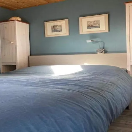 Equipped Bungalow, 5 Persons Holiday home *