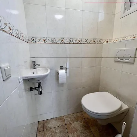 Equipped Bungalow, 5 Persons Holiday home *