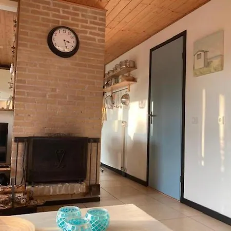 Equipped Bungalow, 5 Persons Holiday home *