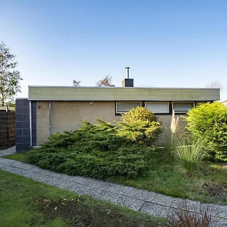 Equipped Bungalow, 5 Persons Holiday home Sint Maartensvlotbrug