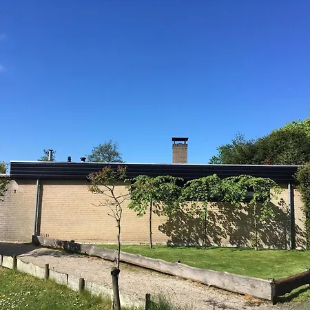 Equipped Bungalow, 5 Persons * Sint Maartensvlotbrug