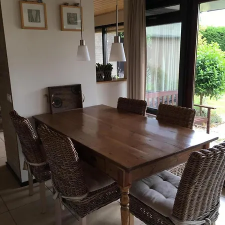 Equipped Bungalow, 5 Persons * Sint Maartensvlotbrug