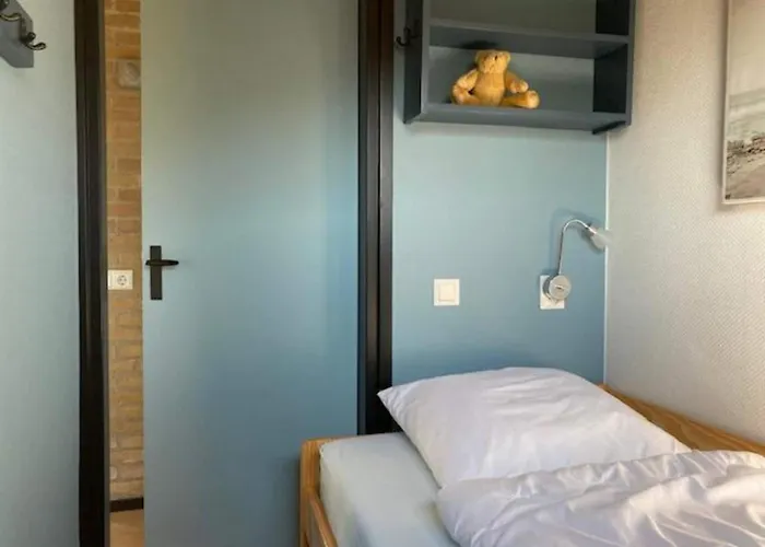 Дом отдыха Equipped Bungalow, 5 Persons *