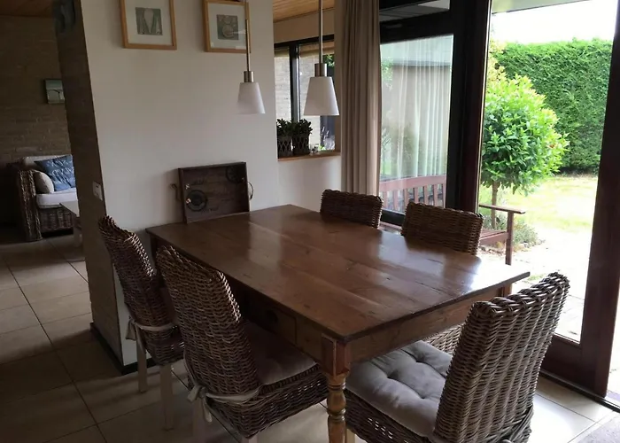 Equipped Bungalow, 5 Persons * Sint Maartensvlotbrug