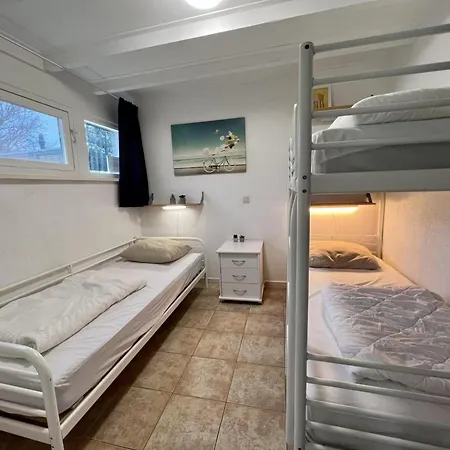 Дом отдыха Equipped Bungalow, 5 Persons *