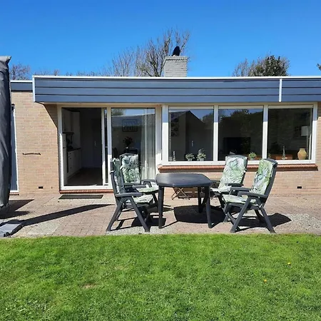 Equipped Bungalow, 5 Persons Дом отдыха Sint Maartensvlotbrug