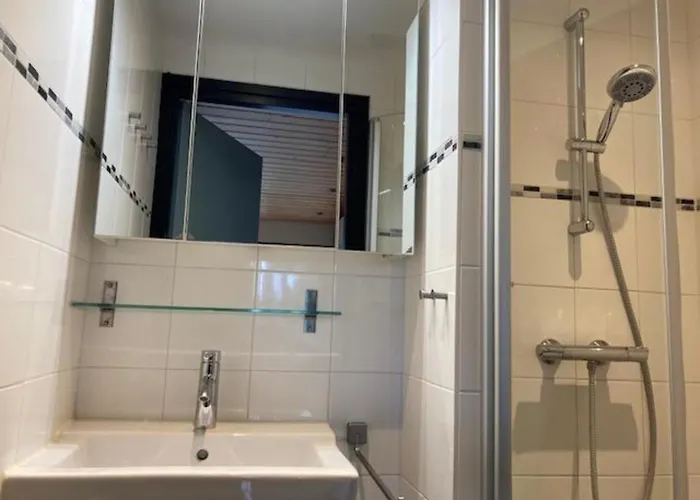 Дом отдыха Equipped Bungalow, 5 Persons *