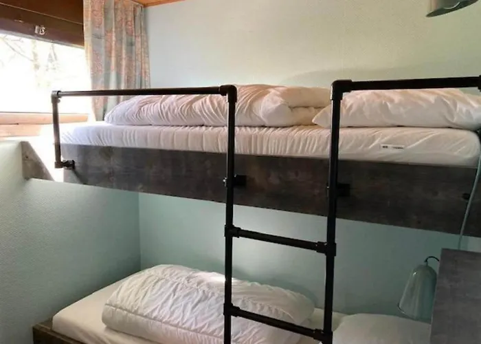 Дом отдыха Equipped Bungalow, 5 Persons *