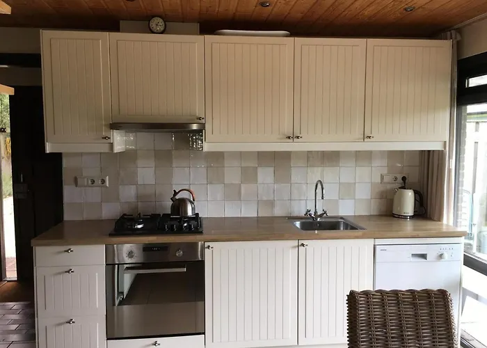 Equipped Bungalow, 5 Persons Дом отдыха Sint Maartensvlotbrug